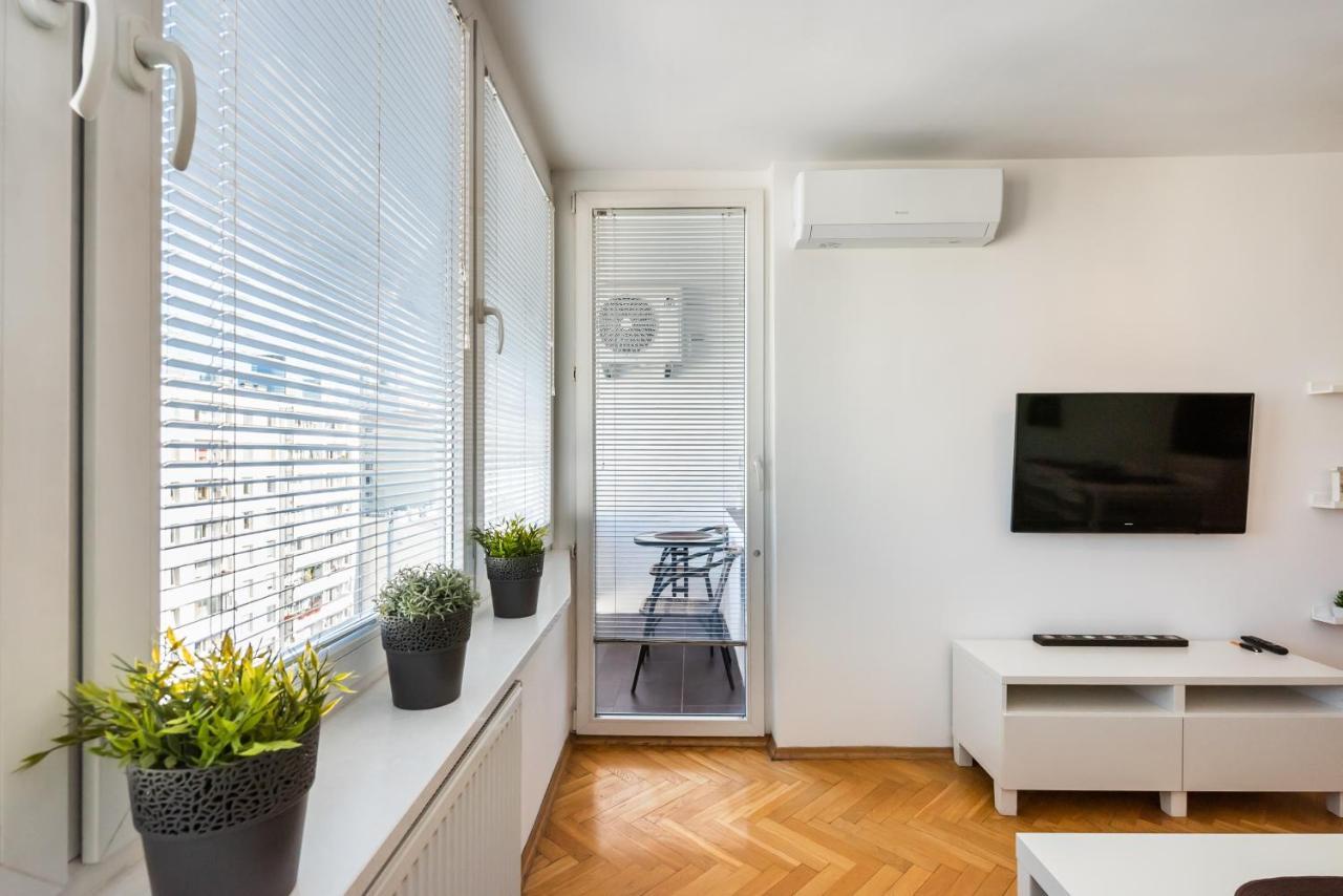 Appartement Zelazna Sky Nest Warschau